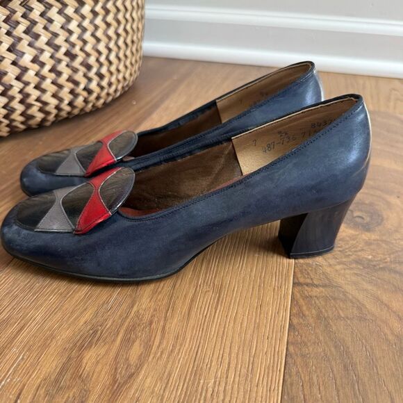 Vintage 60s 70s Imperial Block 2.5” Heel Shoes Navy Blue Black Red Grey 7 - Picture 3 of 11